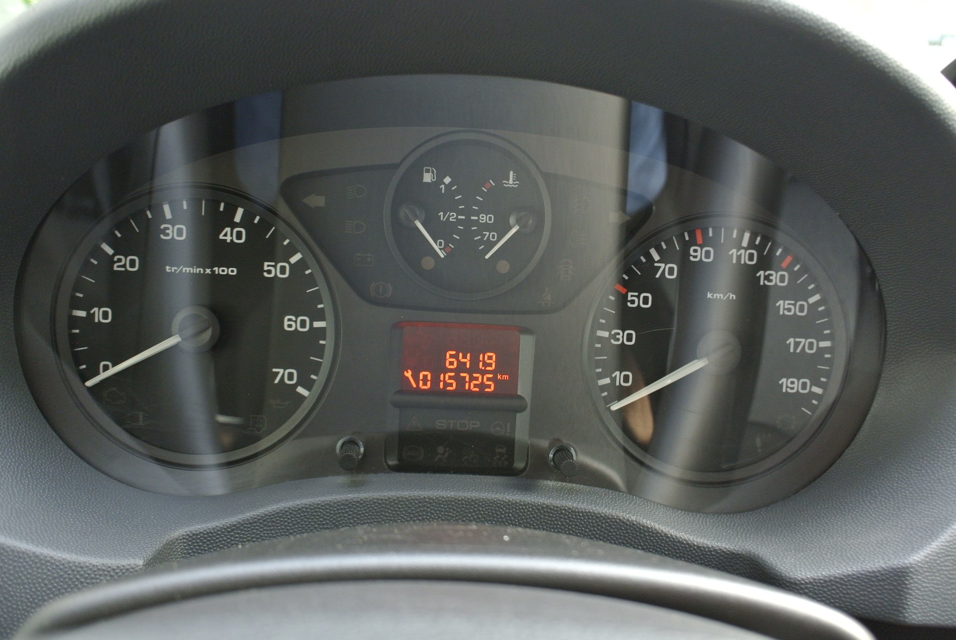 CITROEN Jumpy 2.0 HDi L2H1 Attraction-image-11