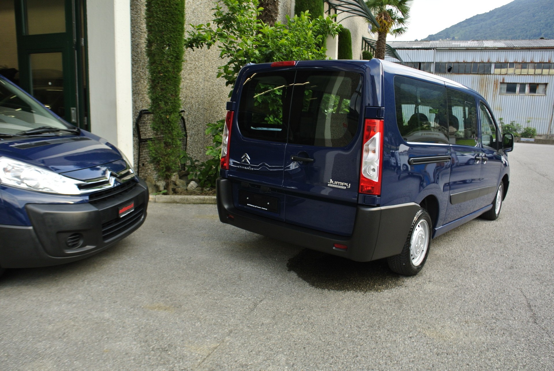 CITROEN Jumpy 2.0 HDi L2H1 Attraction-image-4