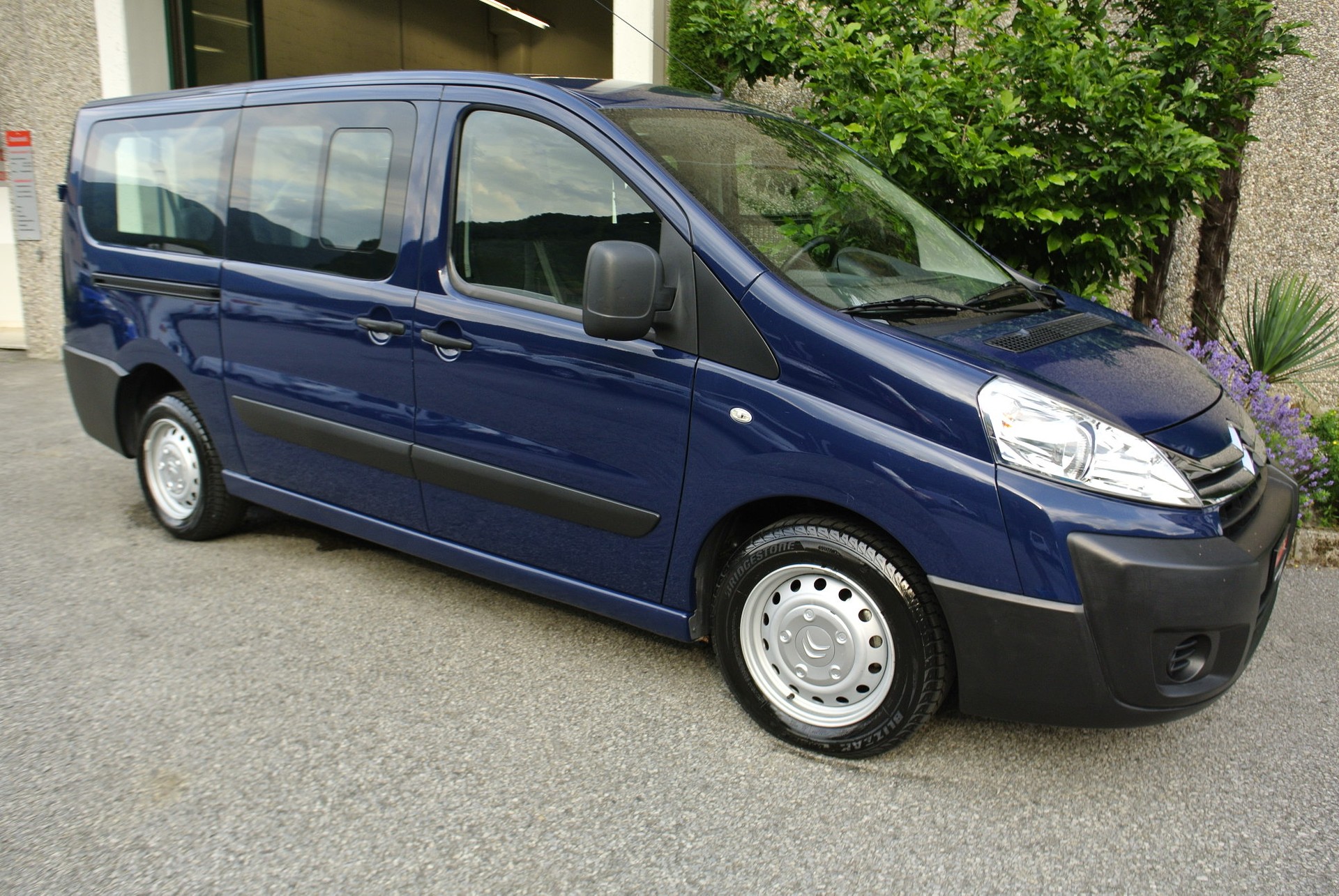 CITROEN Jumpy 2.0 HDi L2H1 Attraction-image-8