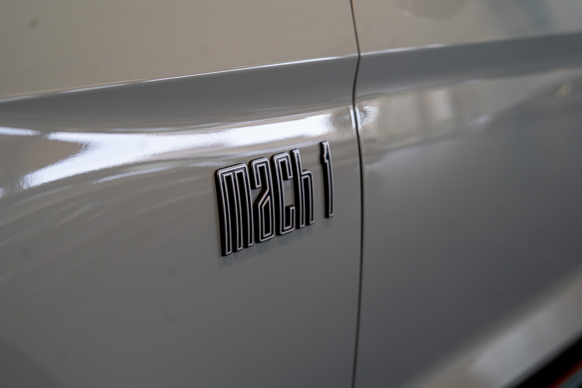 FORD Mustang Coupé 5.0 V8 Mach 1 / Leder / Navi / Rückfahrkamera /-image-9