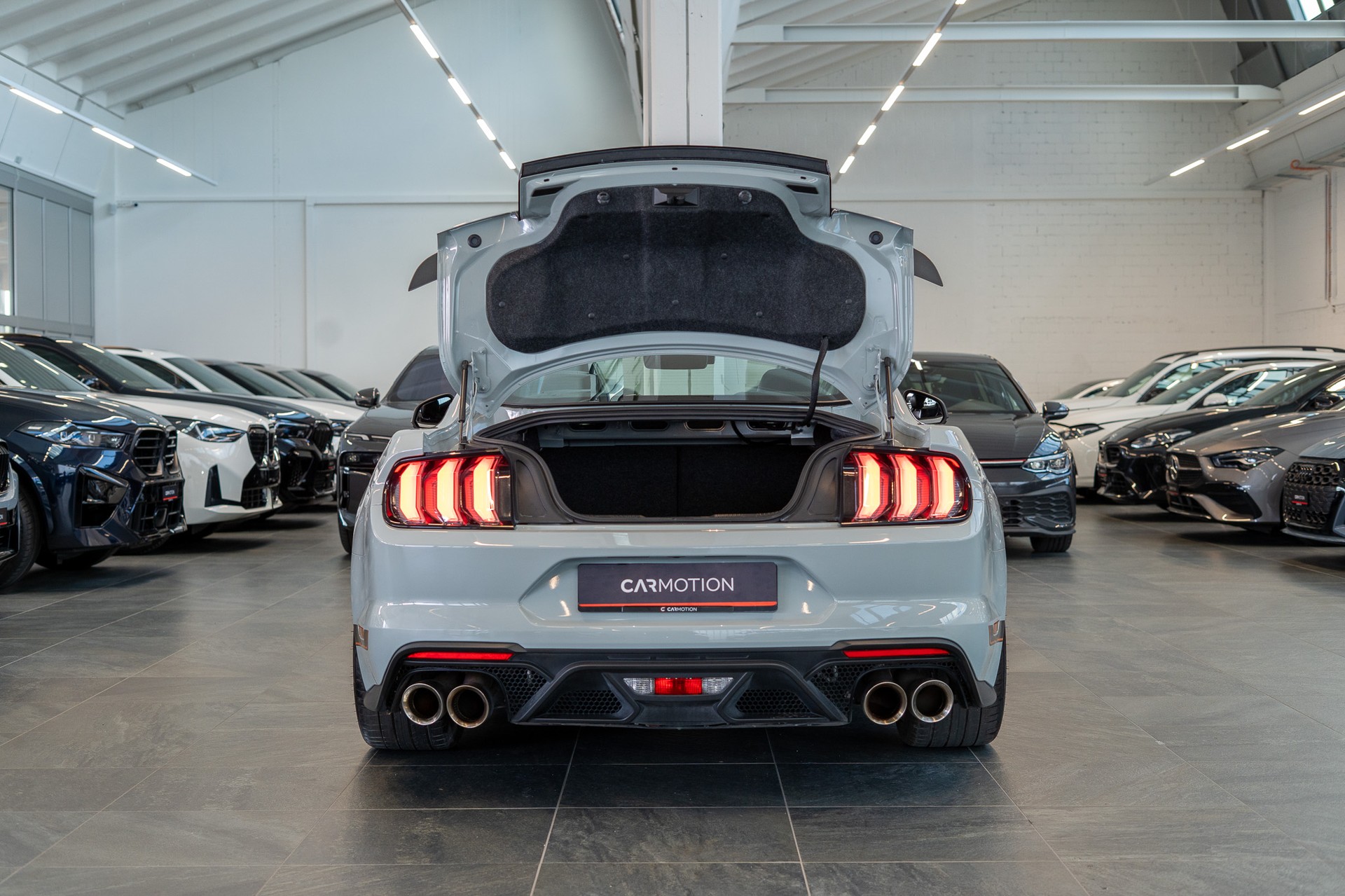 FORD Mustang Coupé 5.0 V8 Mach 1 / Leder / Navi / Rückfahrkamera /-image-5