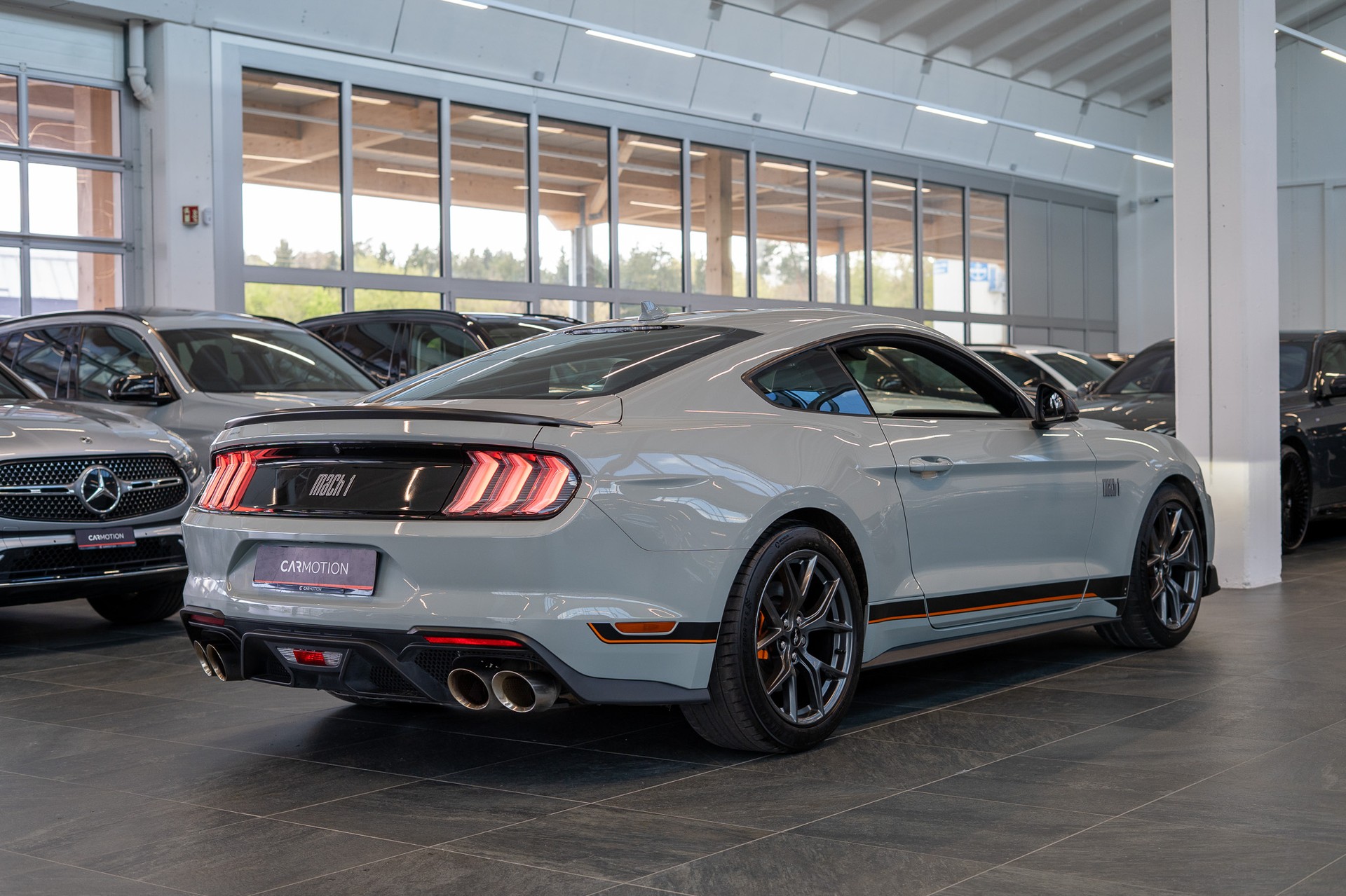 FORD Mustang Coupé 5.0 V8 Mach 1 / Leder / Navi / Rückfahrkamera /-image-6