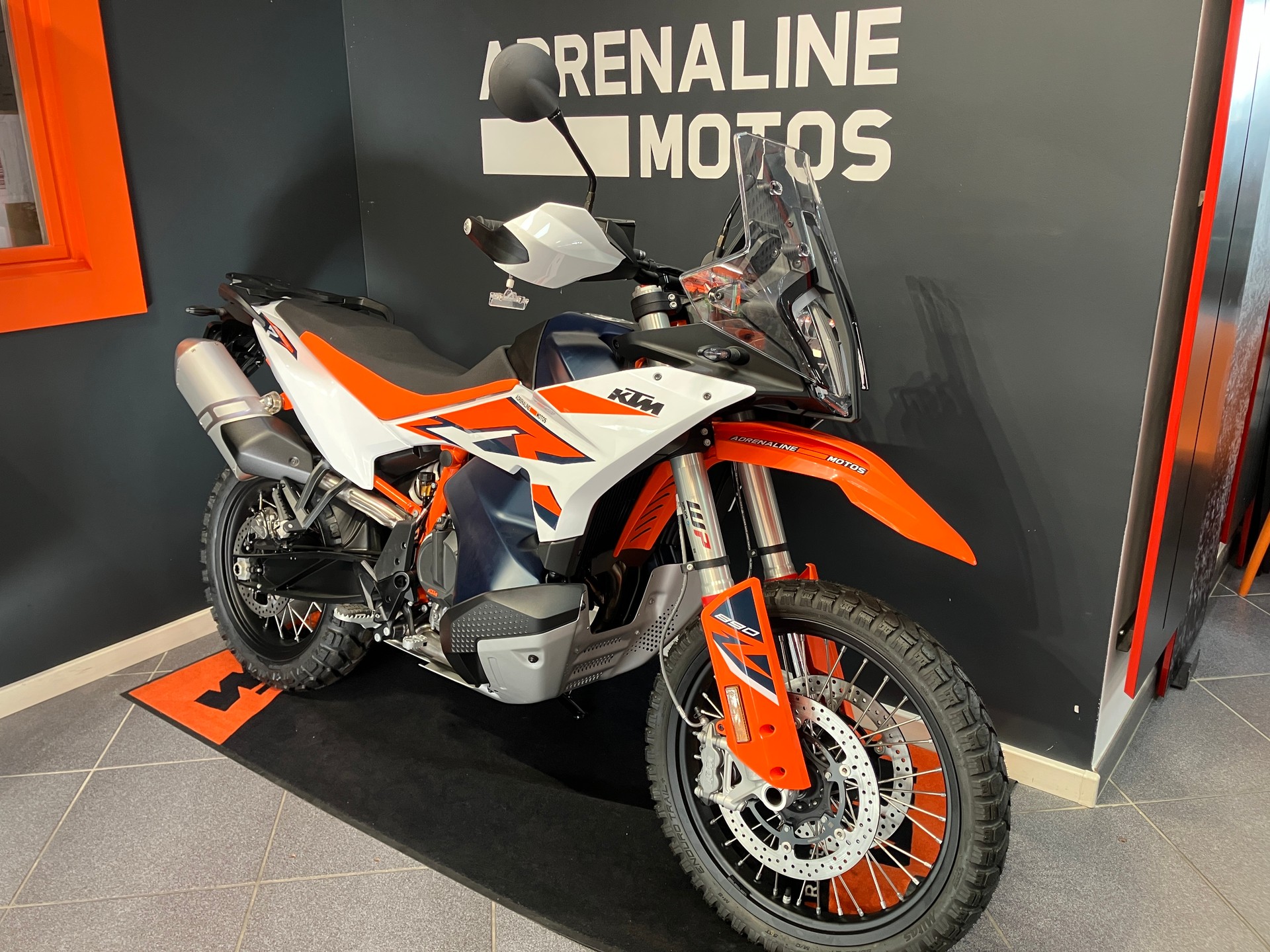 KTM 890 Adventure R-image-1