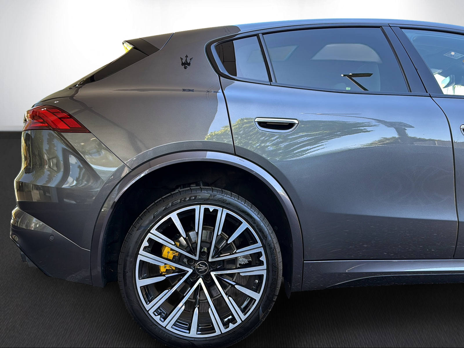 MASERATI Grecale 2.0 MHEV Modena Hybrid Automatica-image-12