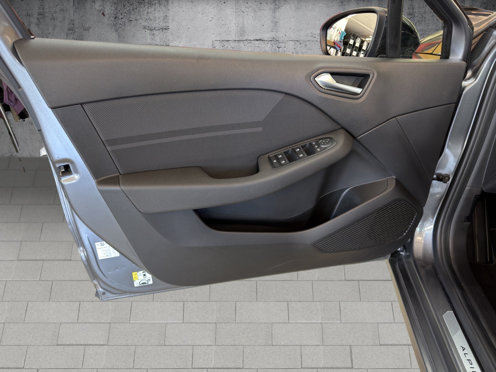 RENAULT Clio 1.6 E-Tech Esprit Alpine-image-22