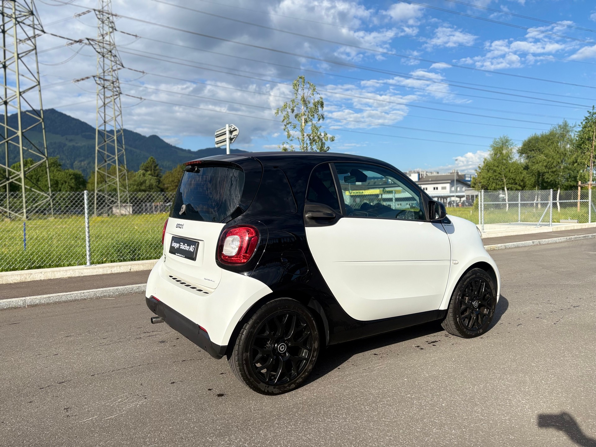 SMART fortwo-showroom-element-3