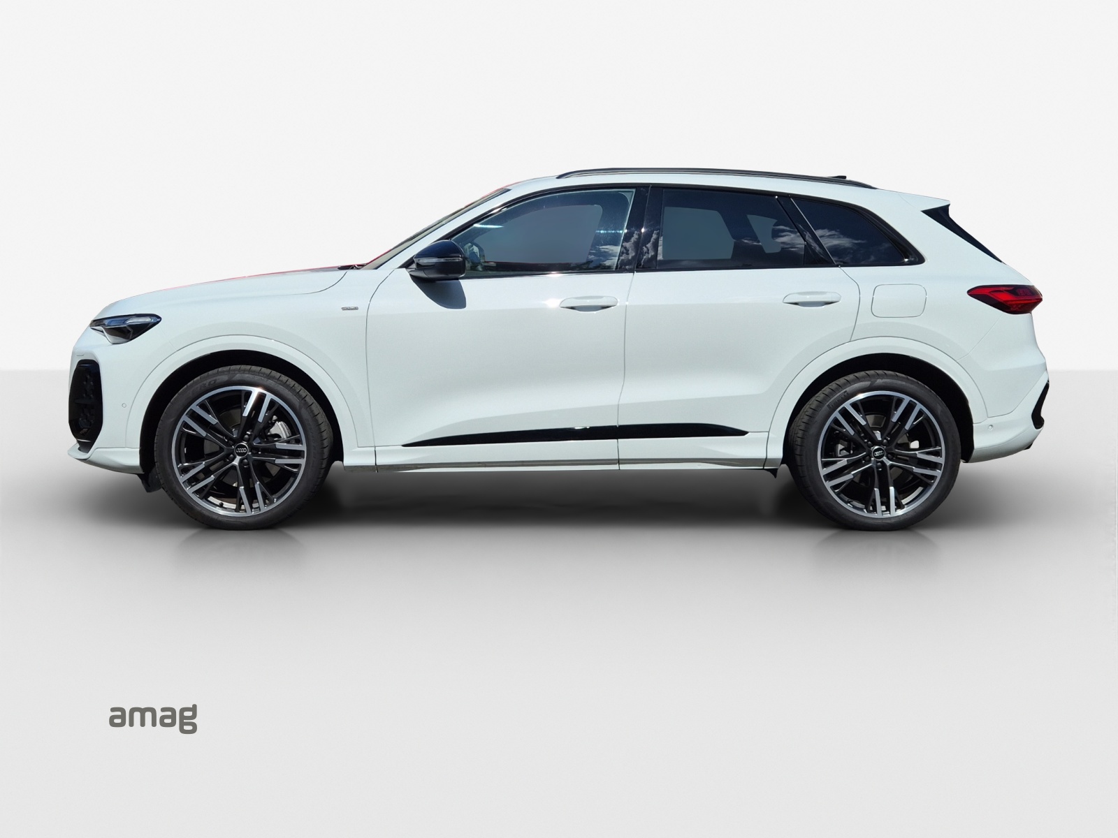 AUDI Q5 e-hybrid quattro 220 kW S-tronic-showroom-element-1