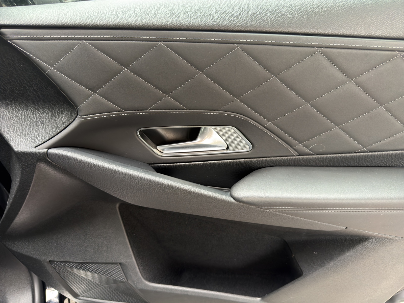 DS AUTOMOBILES DS 7 Crossback E-Tense 300 BE Chic-image-16