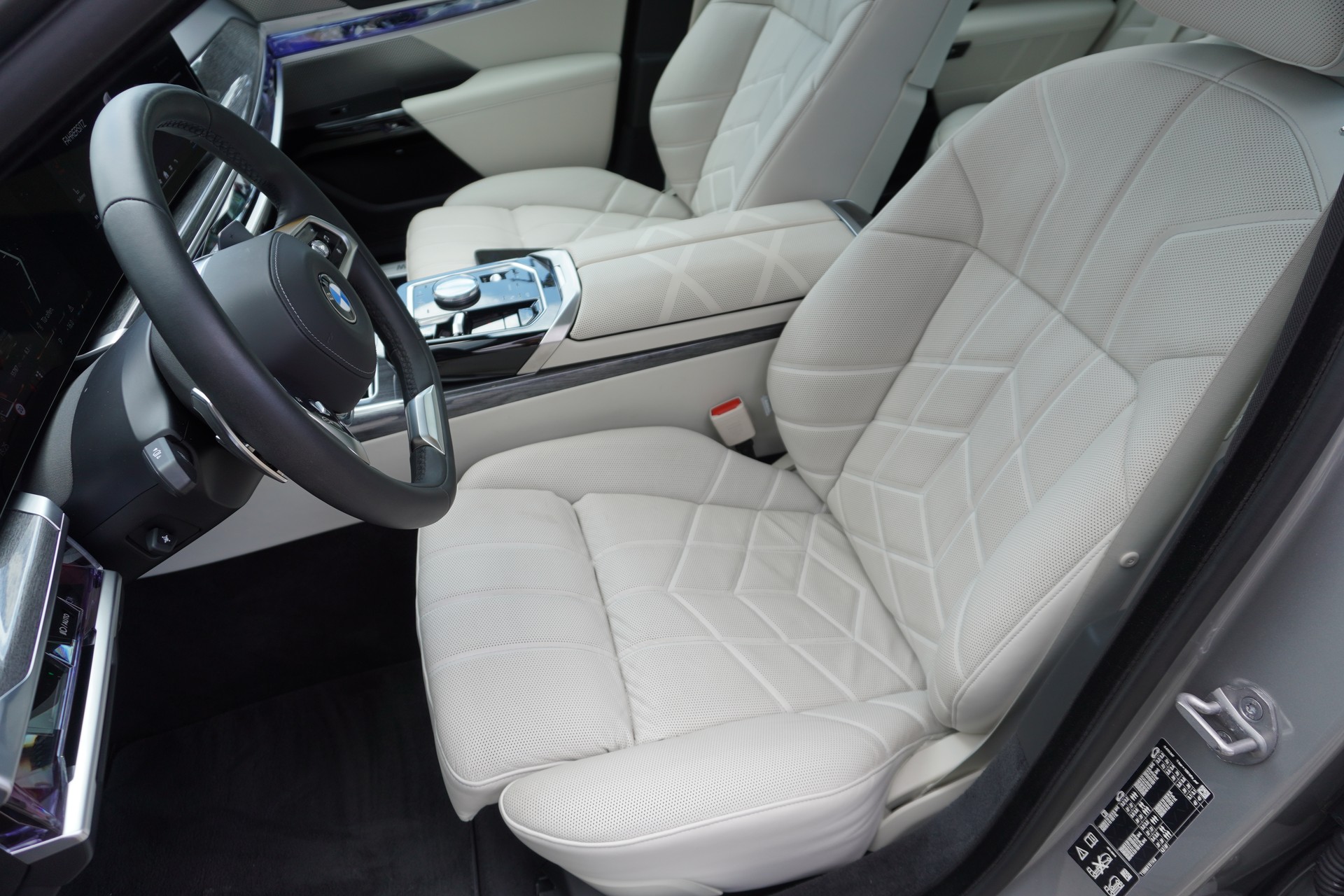 BMW 740d xDrive 48V Steptronic LUXURY!!!-image-45