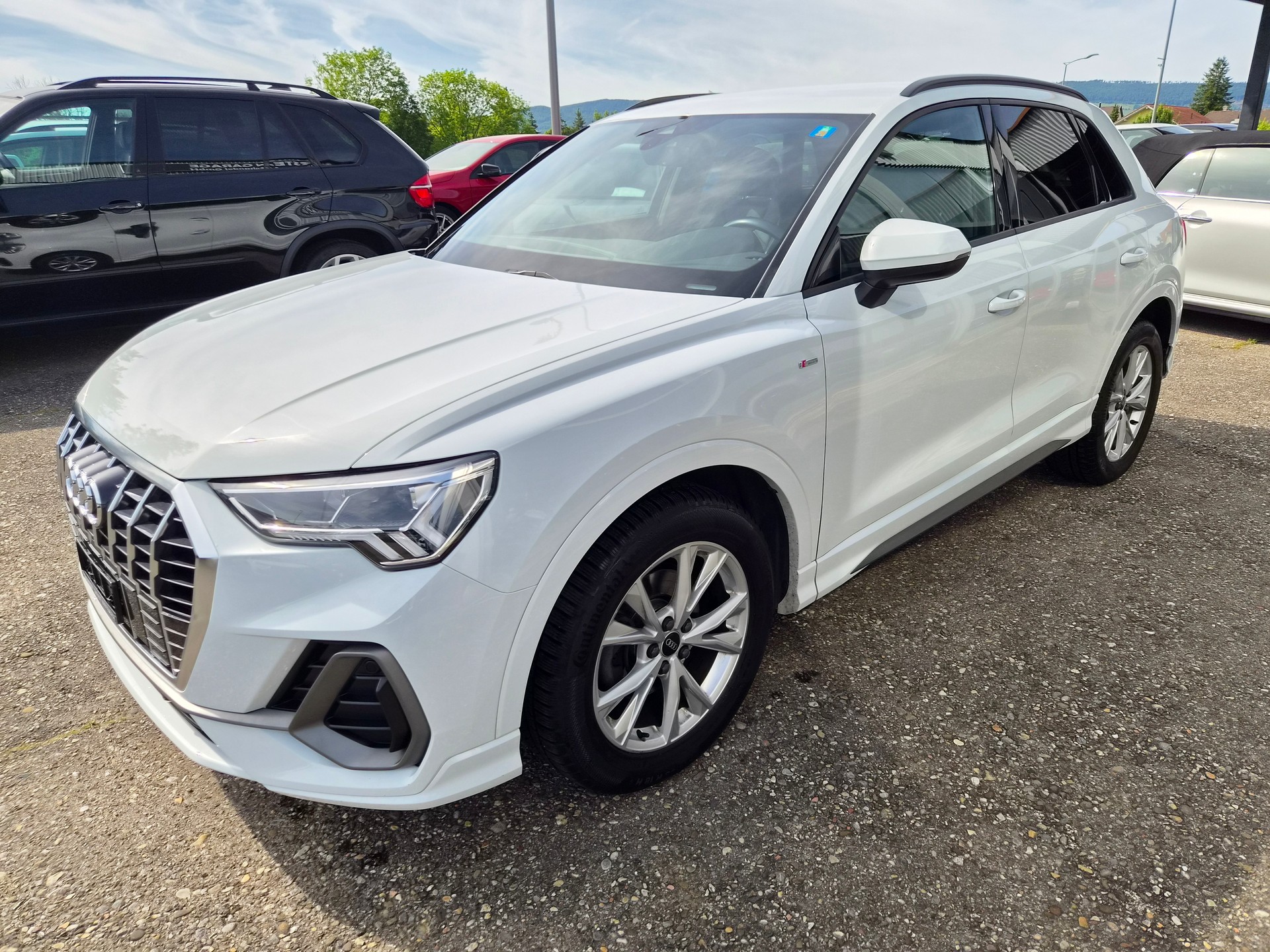 AUDI Q3 35 TDI S line Attraction quattro S-tronic S-Line-image-2