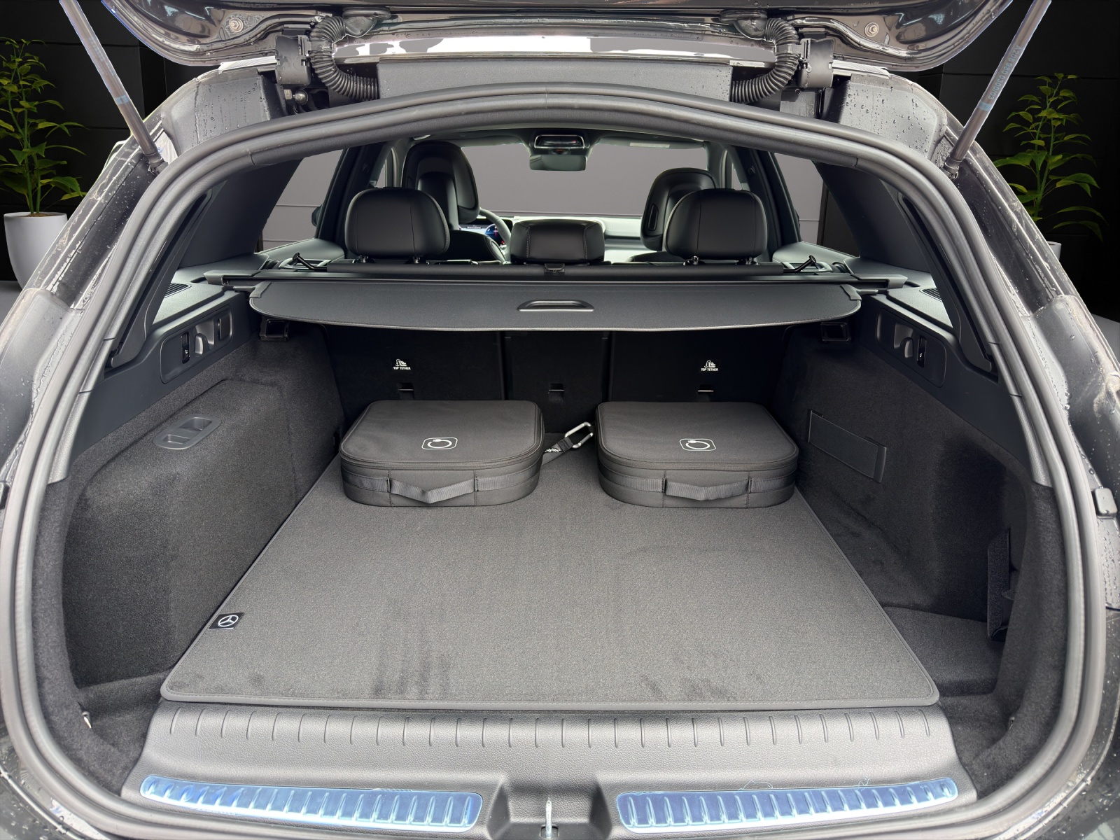 MERCEDES-BENZ C 300de T 4Matic-image-17
