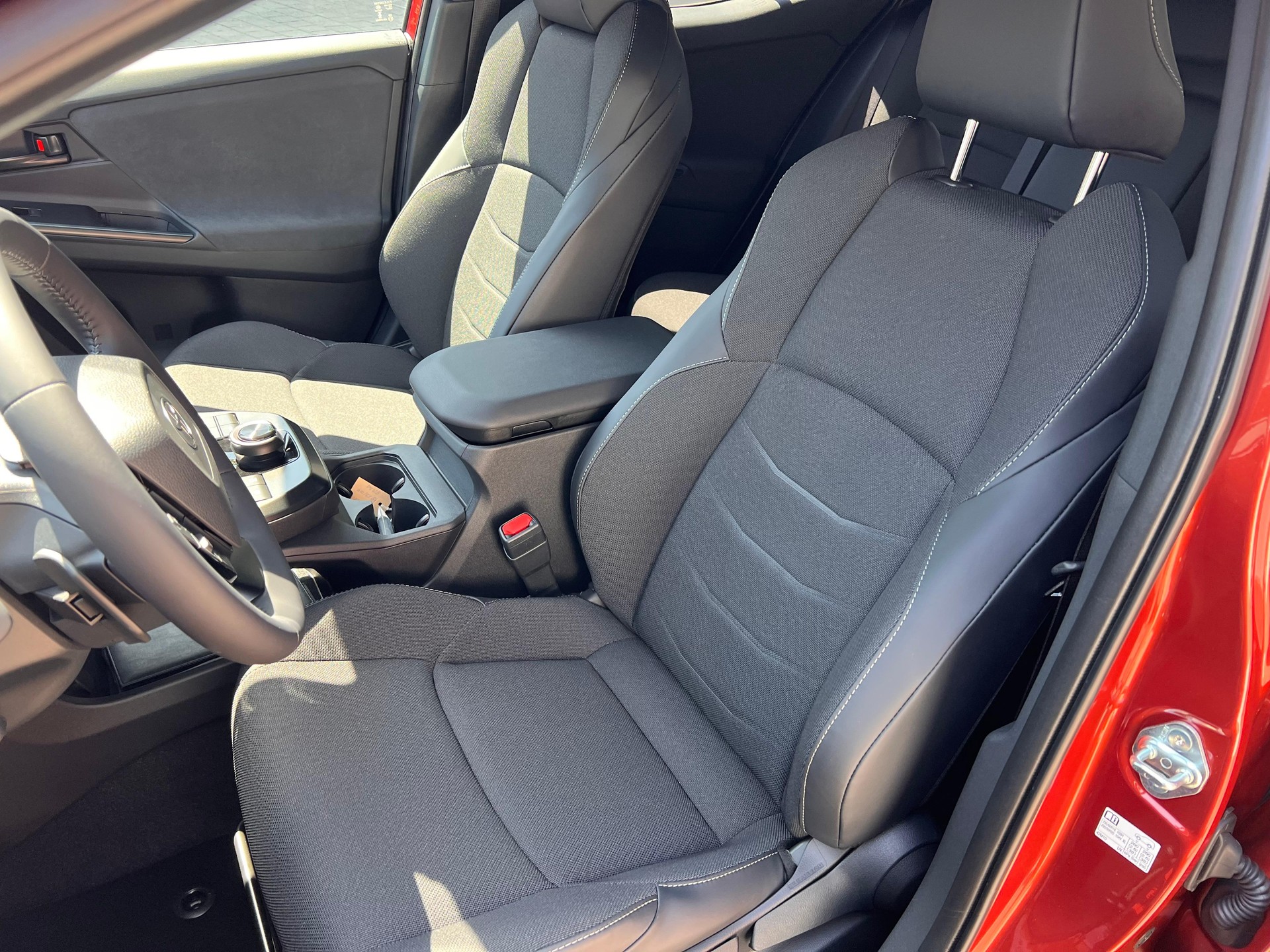 TOYOTA C-HR+ Style AWD-image-9
