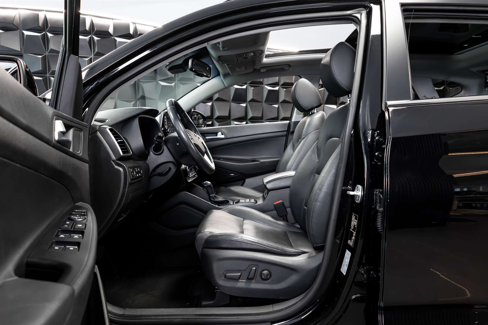 HYUNDAI Tucson 2.0 CRDI Vertex Mild Hybrid 4WD Automatic-image-10