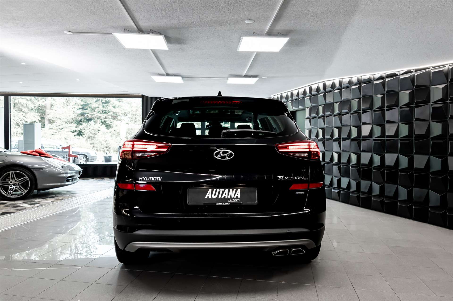 HYUNDAI Tucson 2.0 CRDI Vertex Mild Hybrid 4WD Automatic-image-4
