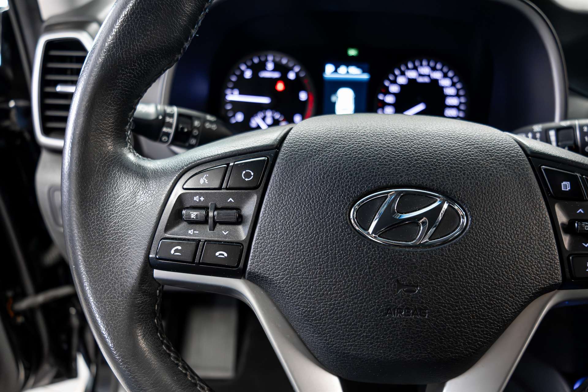 HYUNDAI Tucson 2.0 CRDI Vertex Mild Hybrid 4WD Automatic-image-8