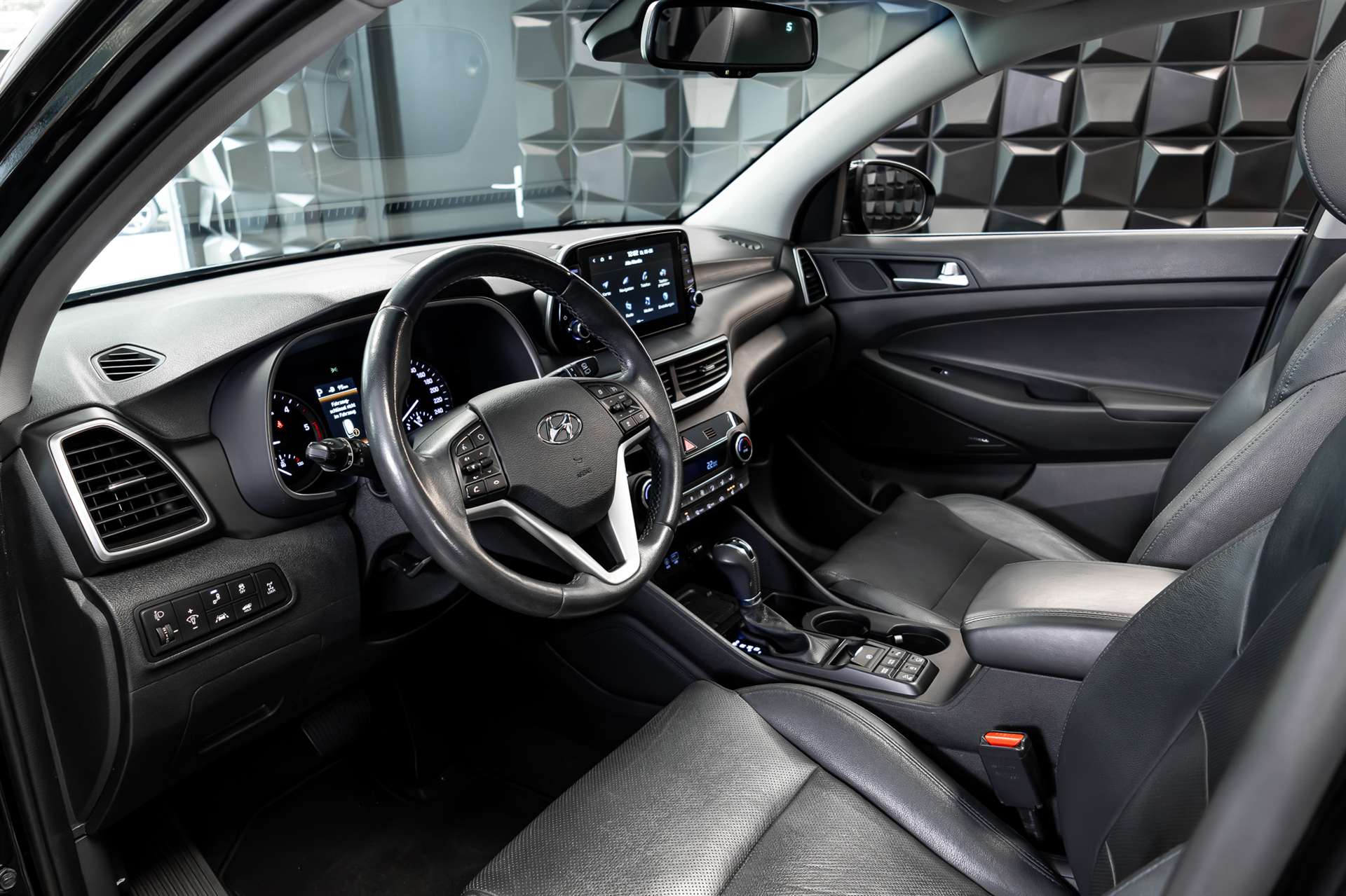 HYUNDAI Tucson 2.0 CRDI Vertex Mild Hybrid 4WD Automatic-image-12