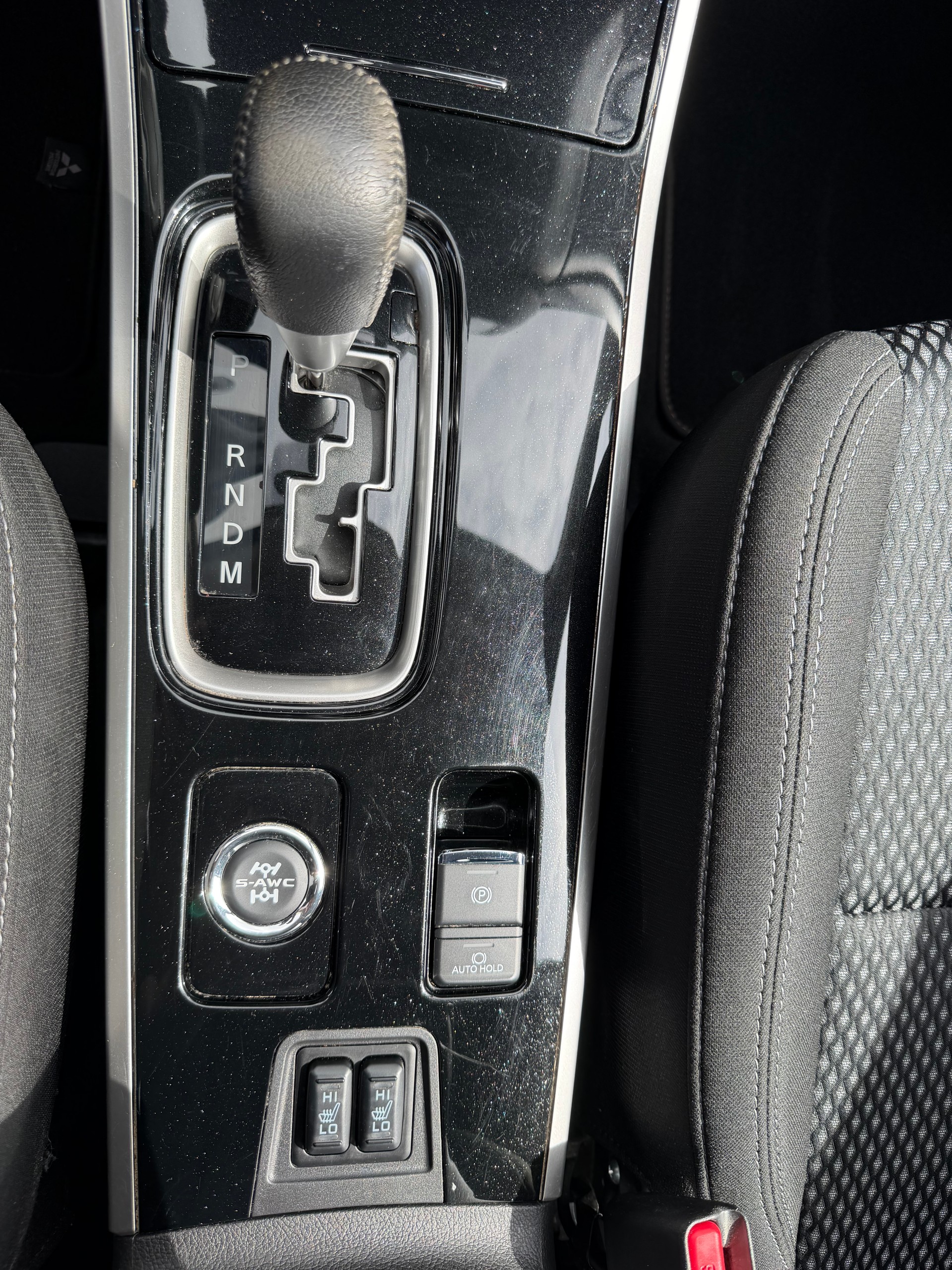 MITSUBISHI Outlander 2.0 Value 4WD CVT-image-13