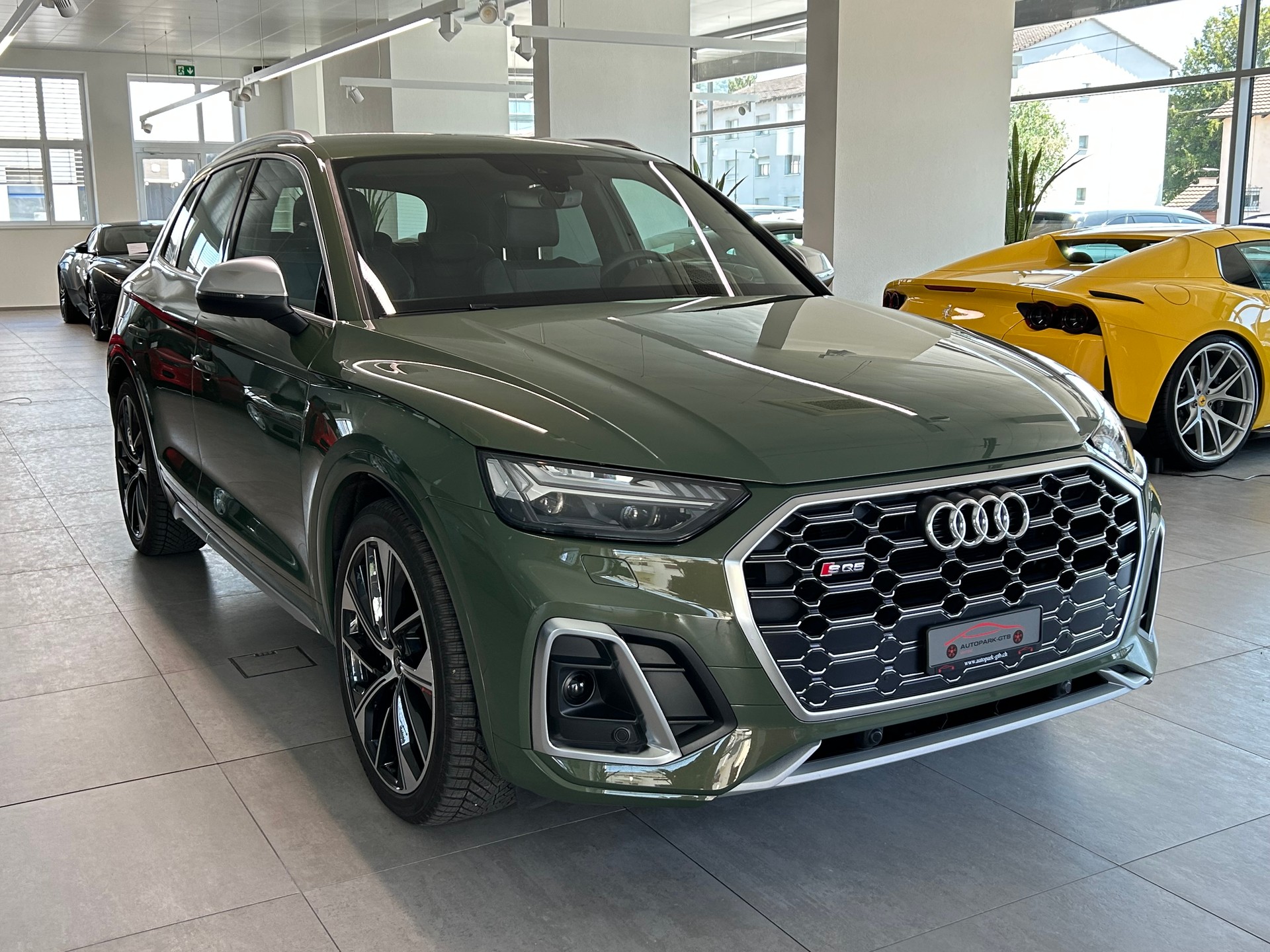 AUDI SQ5 TDI quattro tiptronic-showroom-element-1