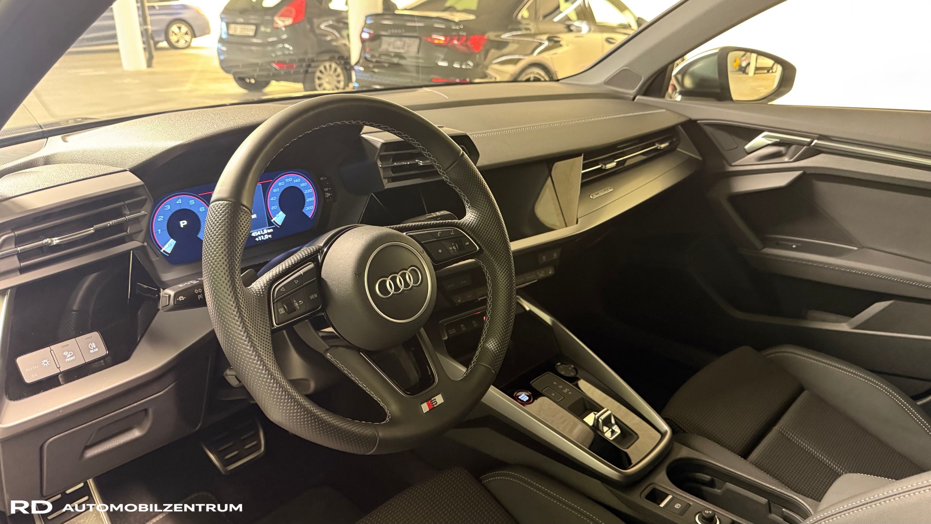 AUDI S3 Sportback 2.0 TFSI quattro S-tronic-image-4