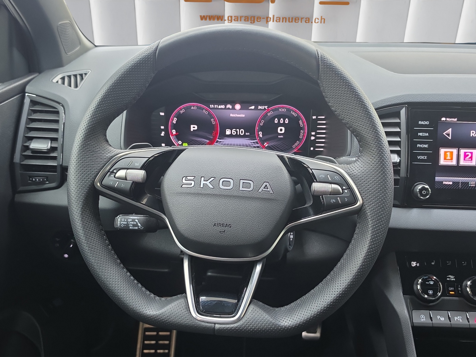 SKODA Karoq 2.0 TSI SportLine 4x4 DSG-image-10