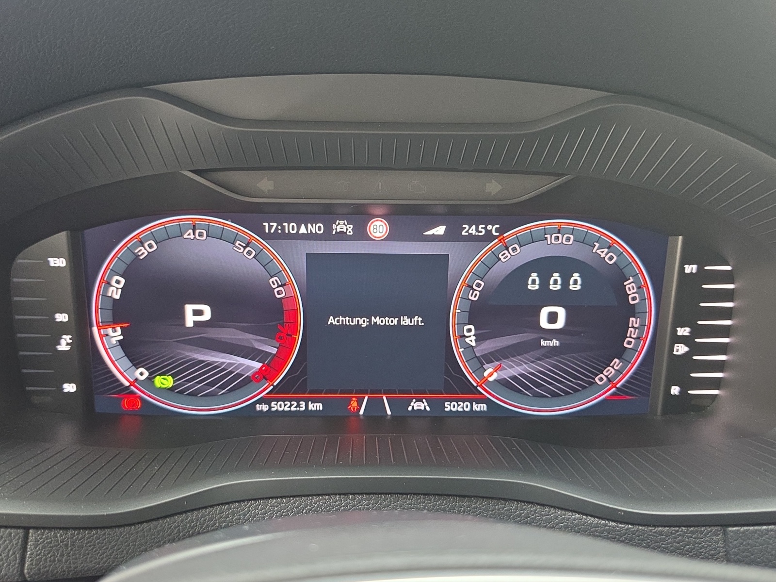 SKODA Karoq 2.0 TSI SportLine 4x4 DSG-image-7