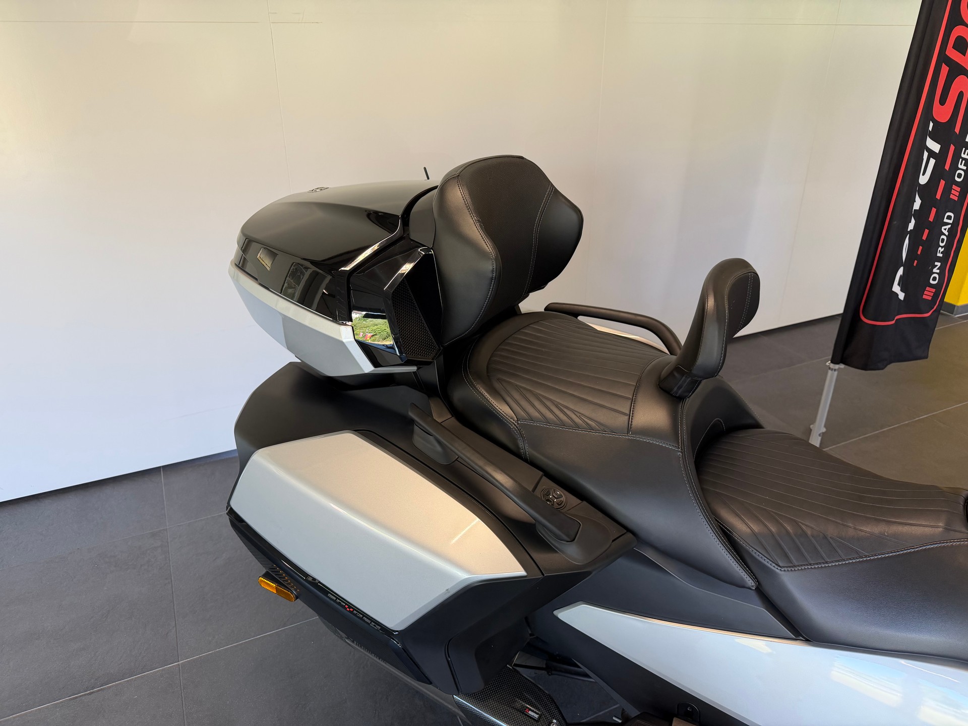 CAN-AM Spyder RT-LTD Dark Edition SE6-image-11