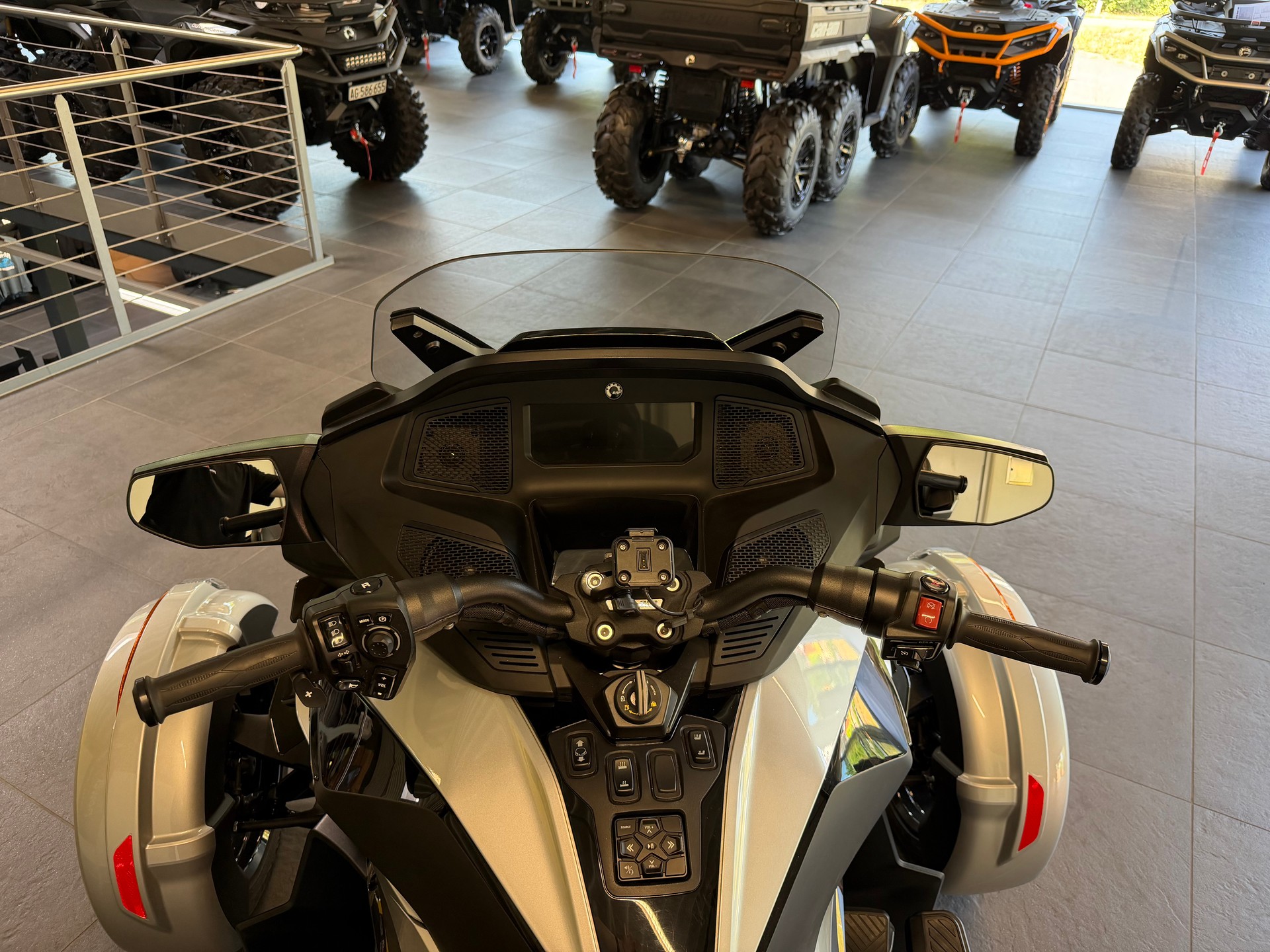 CAN-AM Spyder RT-LTD Dark Edition SE6-image-5