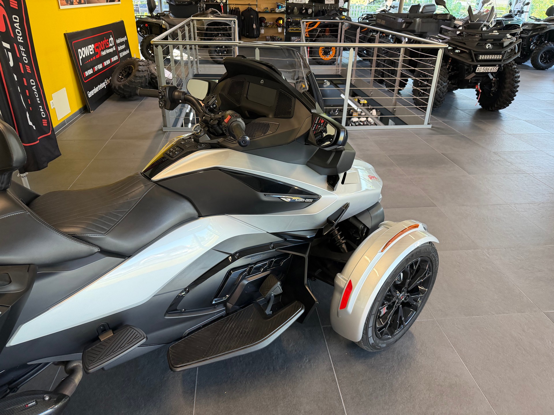 CAN-AM Spyder RT-LTD Dark Edition SE6-image-13