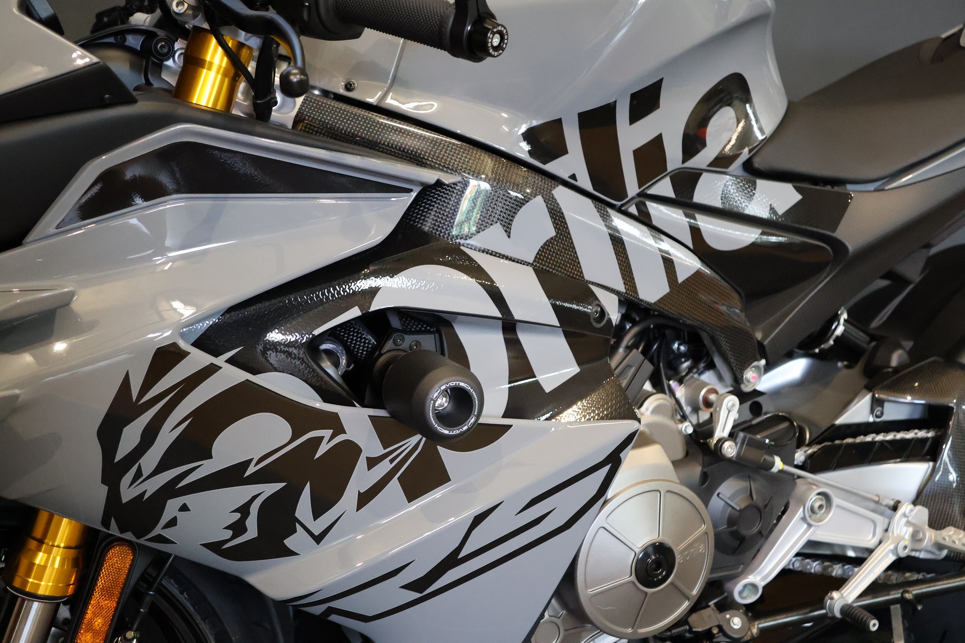 APRILIA RS 660 E5+ nardo grau extended (105ps)-image-4