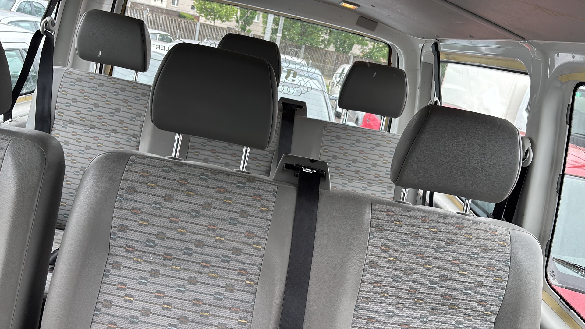 VW T5 Caravelle Comfortline 2.0 TDI CR 4Motion-image-4