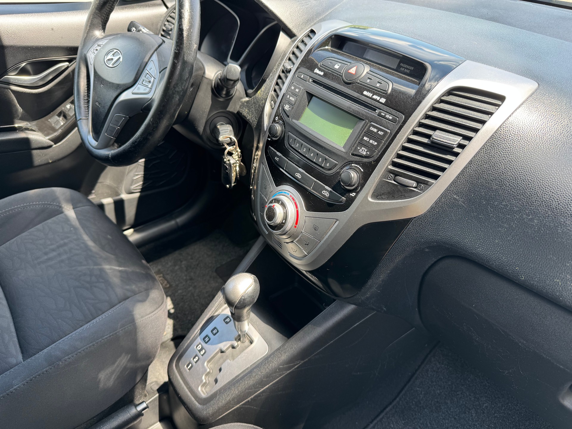 HYUNDAI iX20 1.6 Style Automatic-image-9