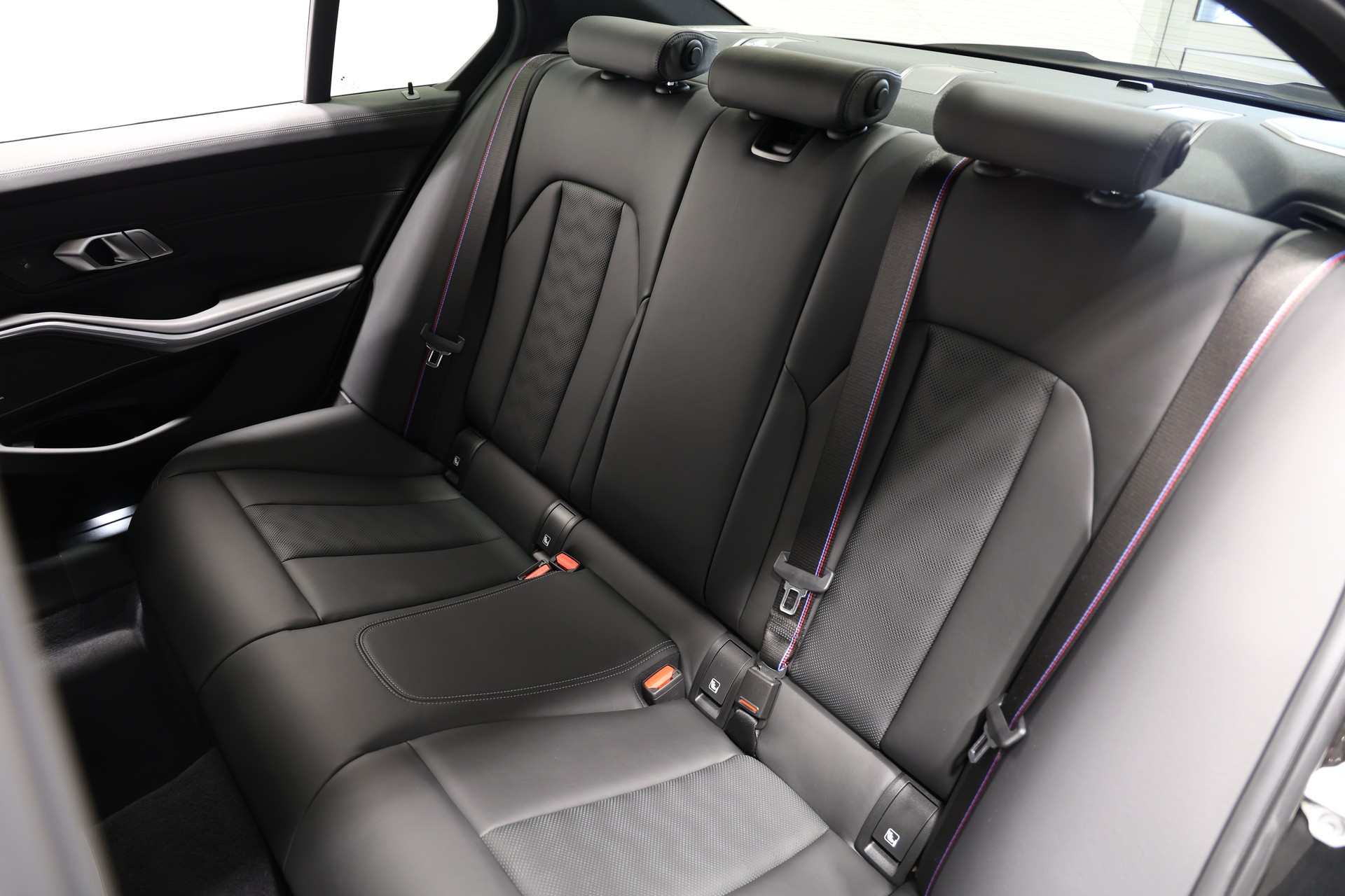 BMW M3 Competition M xDrive *M Drivers Package*KW Tieferlegung*-image-15