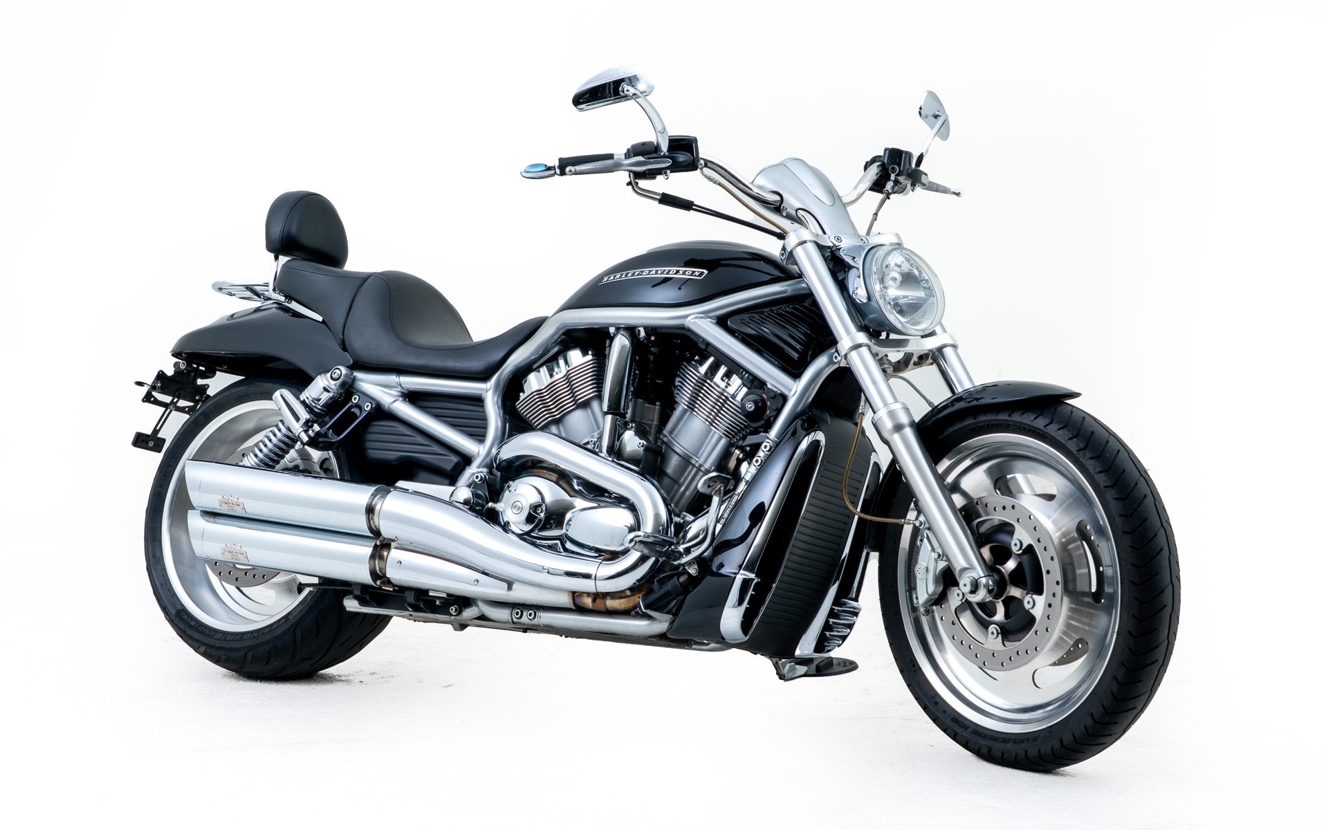 HARLEY-DAVIDSON VRSCAW V-Rod-image-0