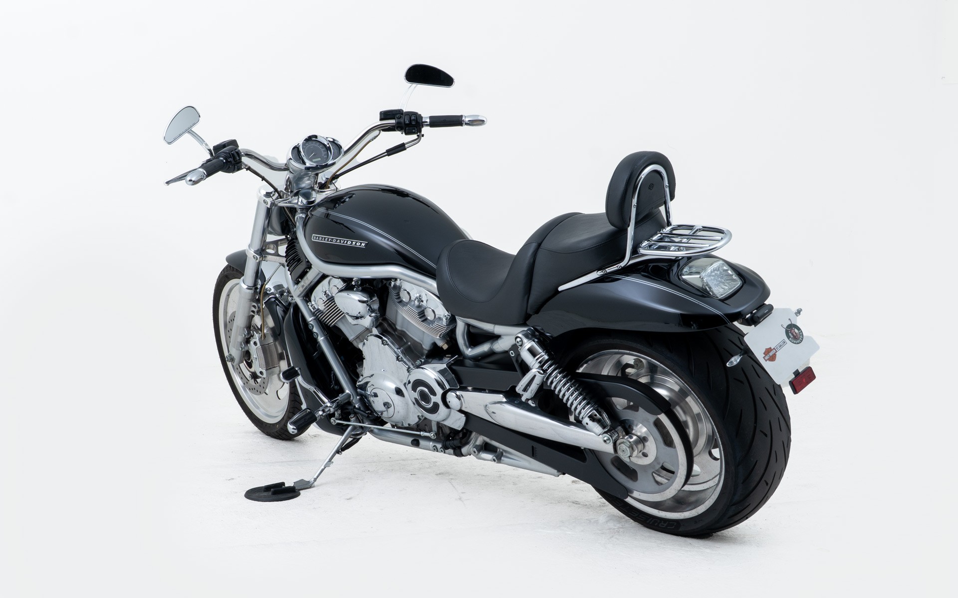 HARLEY-DAVIDSON VRSCAW V-Rod-image-3