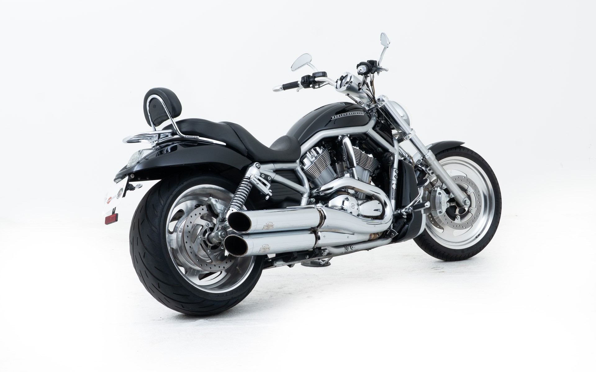 HARLEY-DAVIDSON VRSCAW V-Rod-image-2