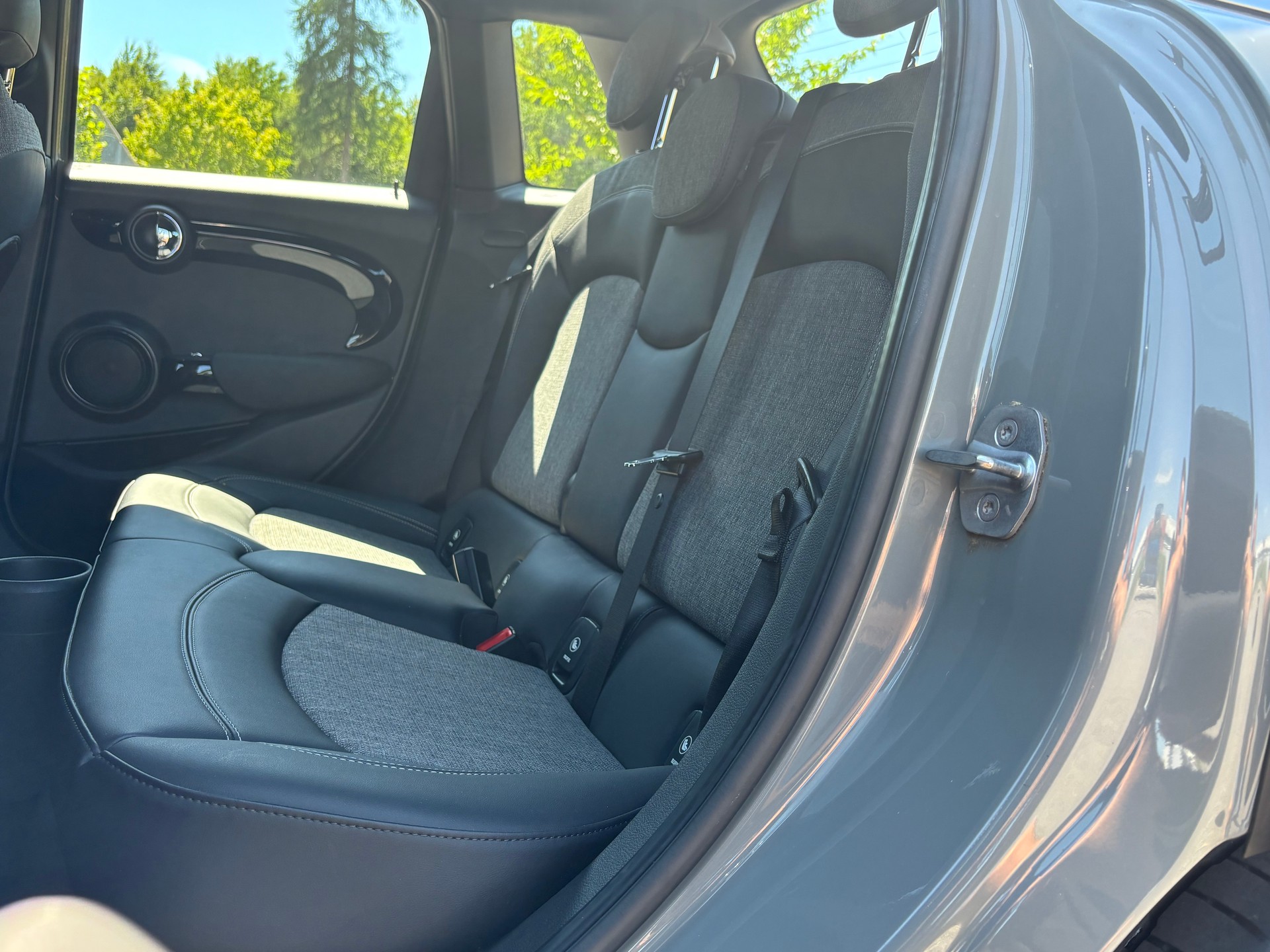MINI Cooper Steptronic DKG 5- Doors-image-7