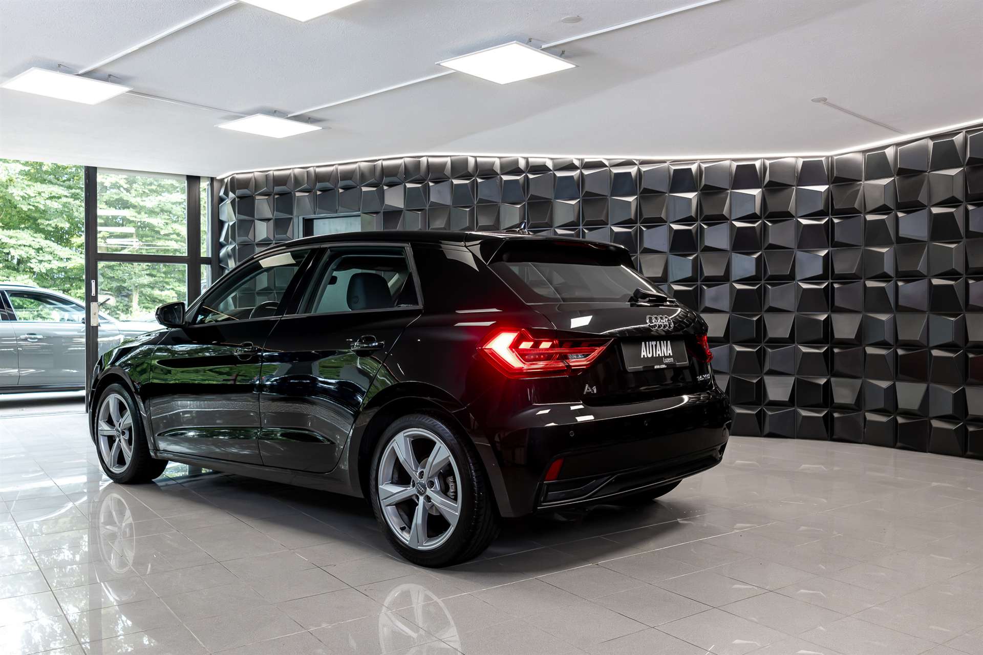 AUDI A1 Sportback 35 TFSI advanced S-tronic-showroom-element-2