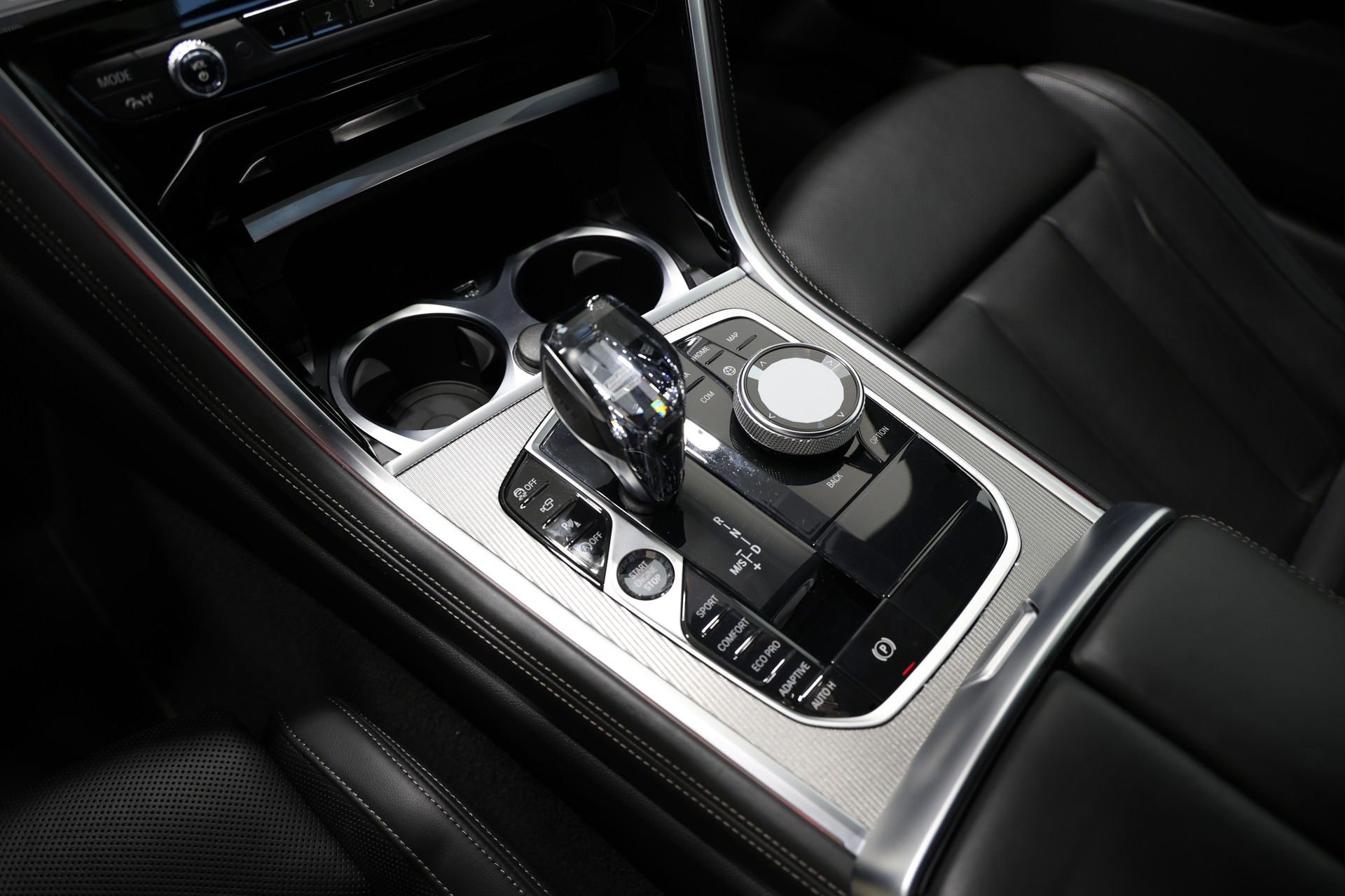 BMW 840d xDrive M Sport Steptronic *CH-Fahrzeug*-image-26