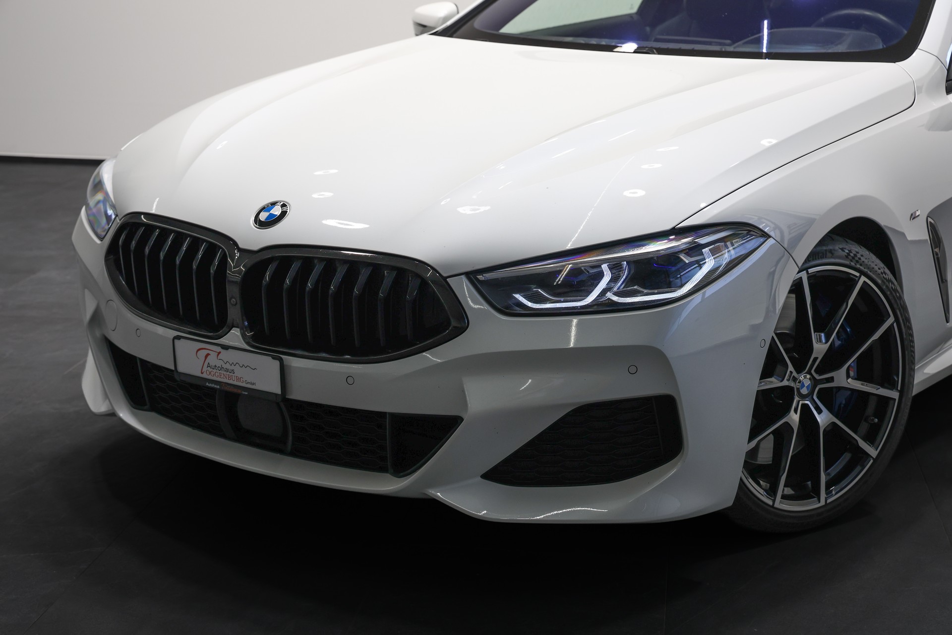 BMW 840d xDrive M Sport Steptronic *CH-Fahrzeug*-image-8