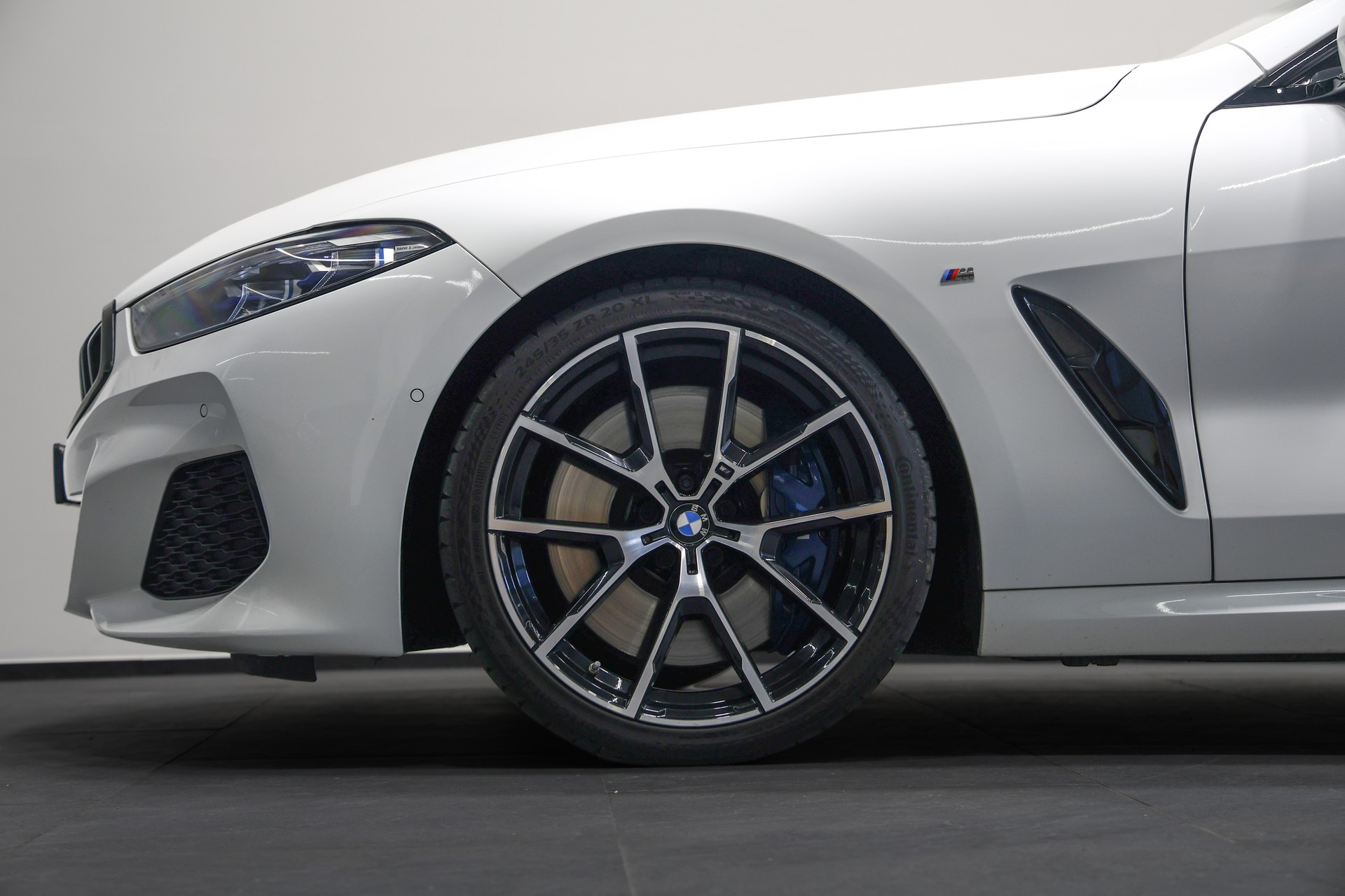 BMW 840d xDrive M Sport Steptronic *CH-Fahrzeug*-image-13