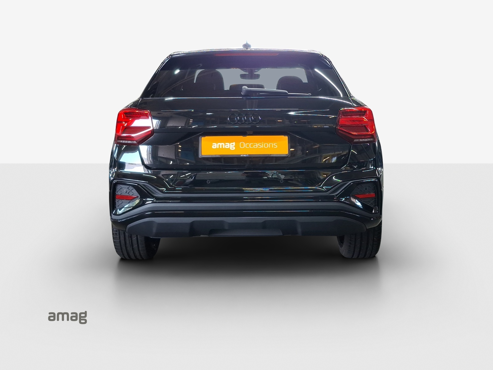AUDI Q2 35 TFSI S line S-tronic-showroom-element-3