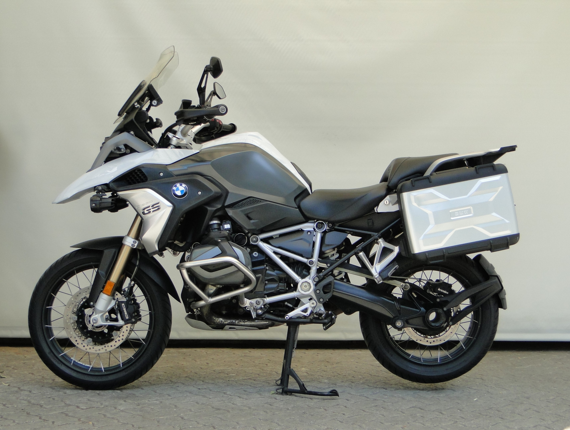 BMW R 1250 GS-image-0