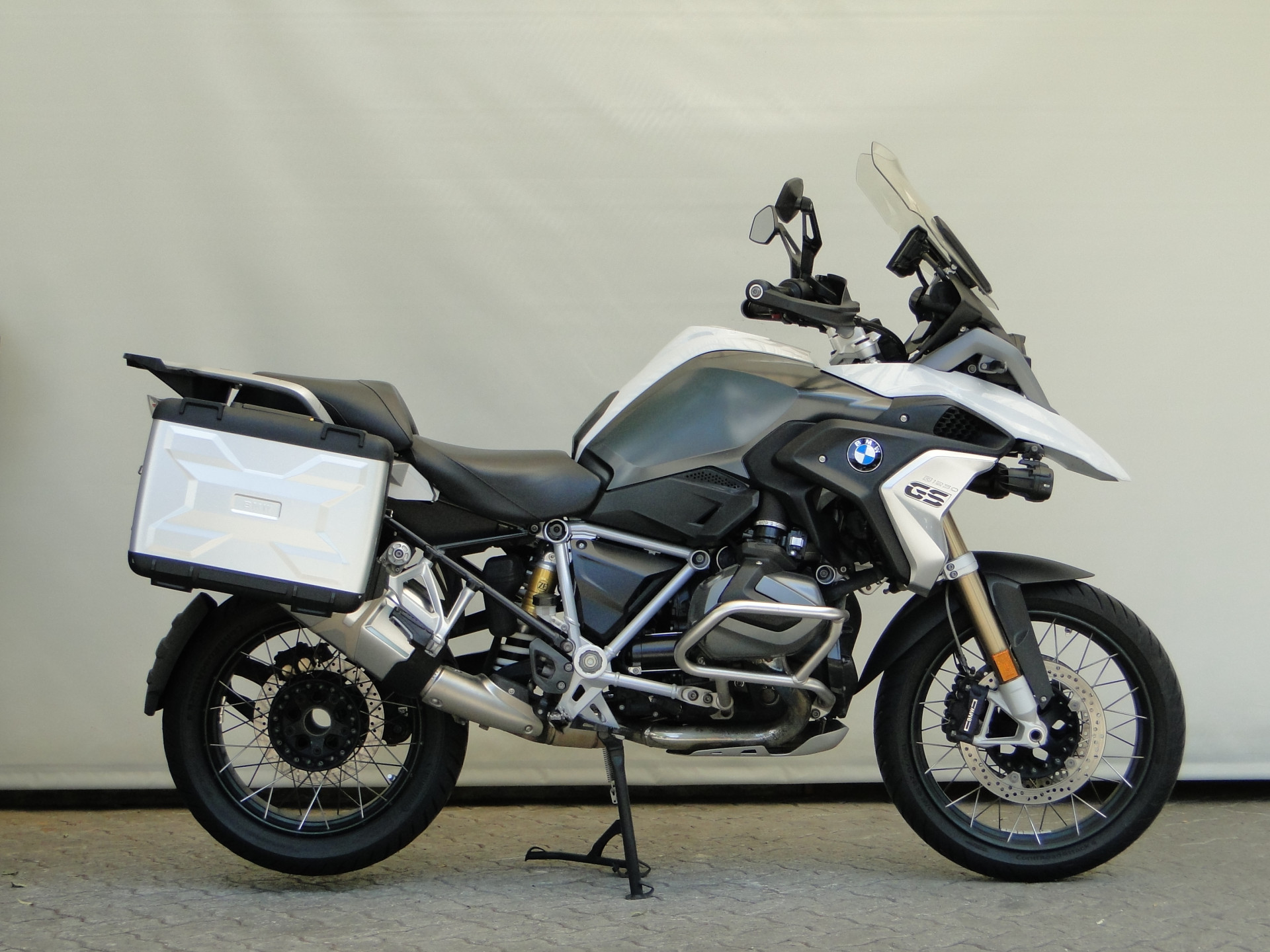 BMW R 1250 GS-image-2