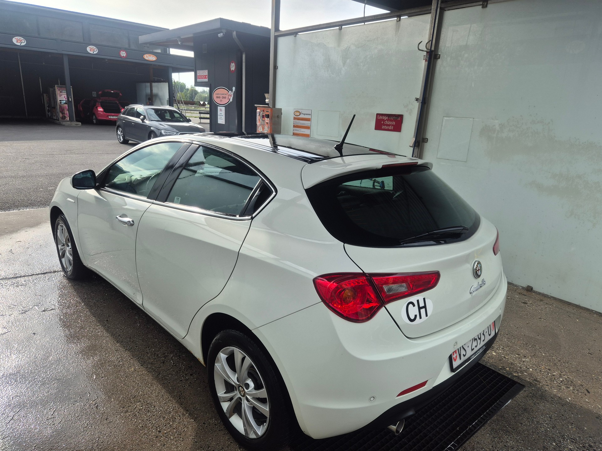 ALFA ROMEO Giulietta 2.0 JTDM Distinctive-image-5