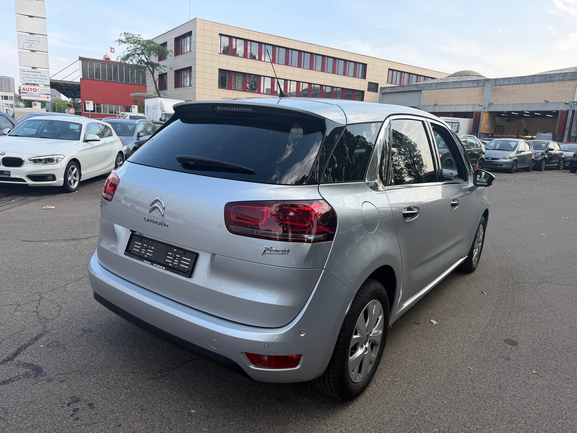 CITROEN Grand C4 Picasso 1.2 Pure Tech Live-image-4