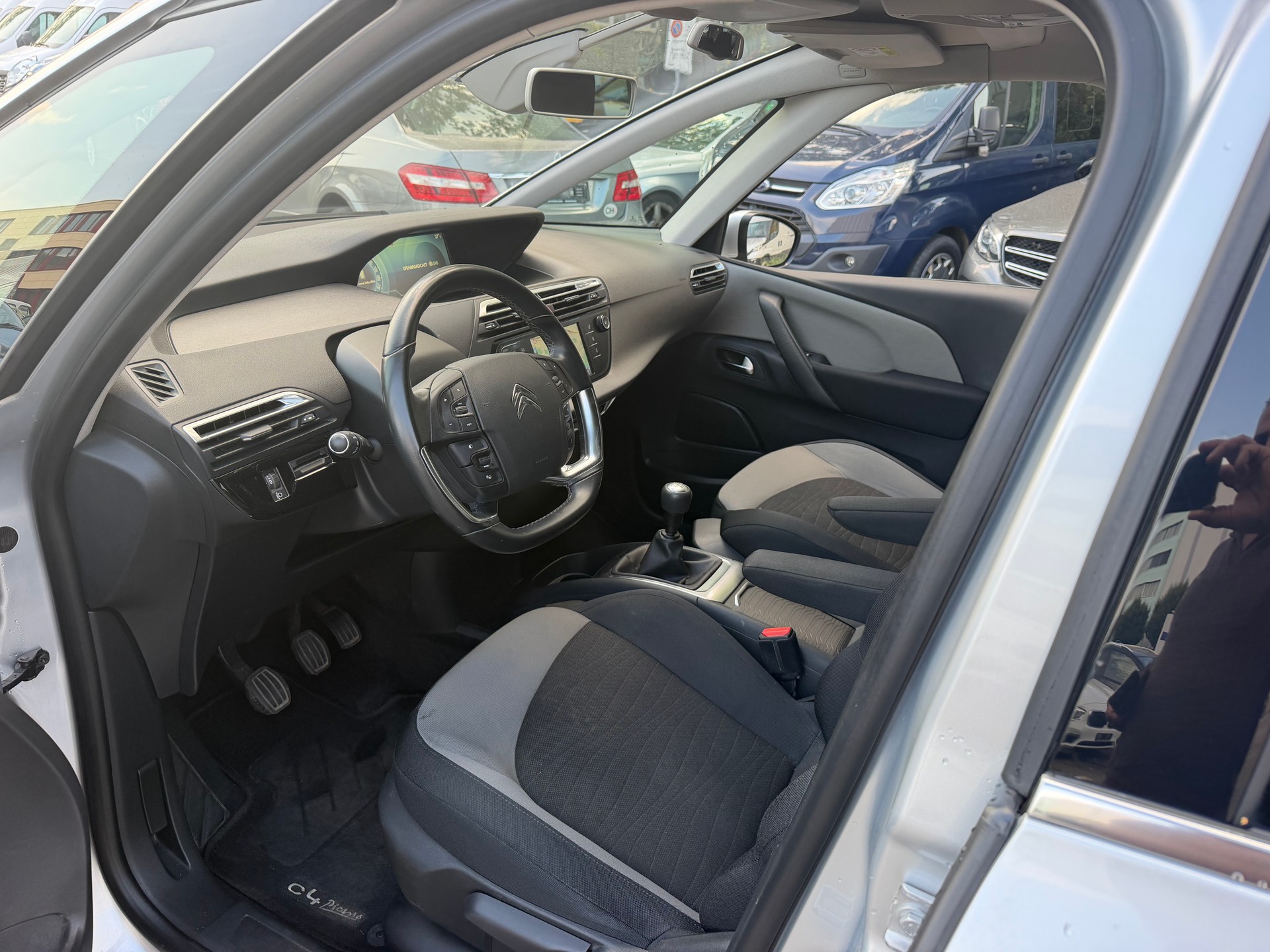 CITROEN Grand C4 Picasso 1.2 Pure Tech Live-image-10