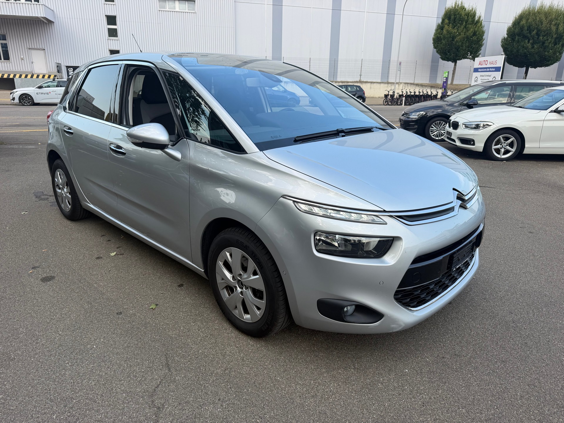 CITROEN Grand C4 Picasso 1.2 Pure Tech Live-image-2