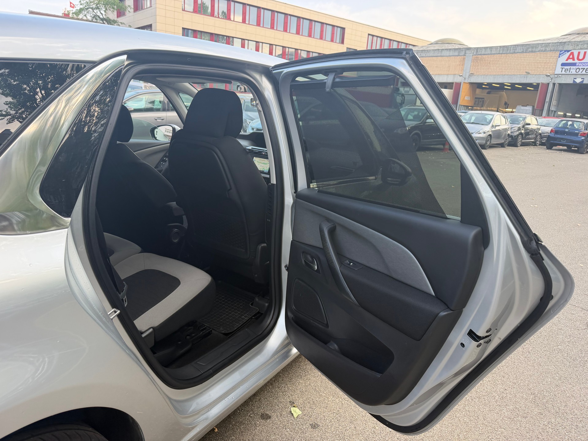 CITROEN Grand C4 Picasso 1.2 Pure Tech Live-image-13