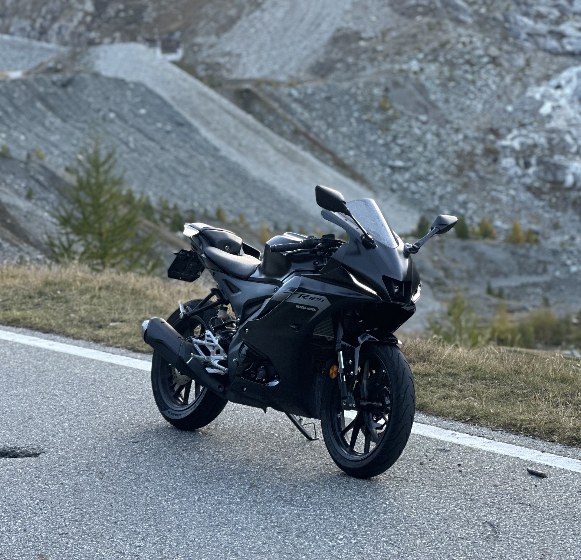 YAMAHA YZF-R 125 ABS-image-0