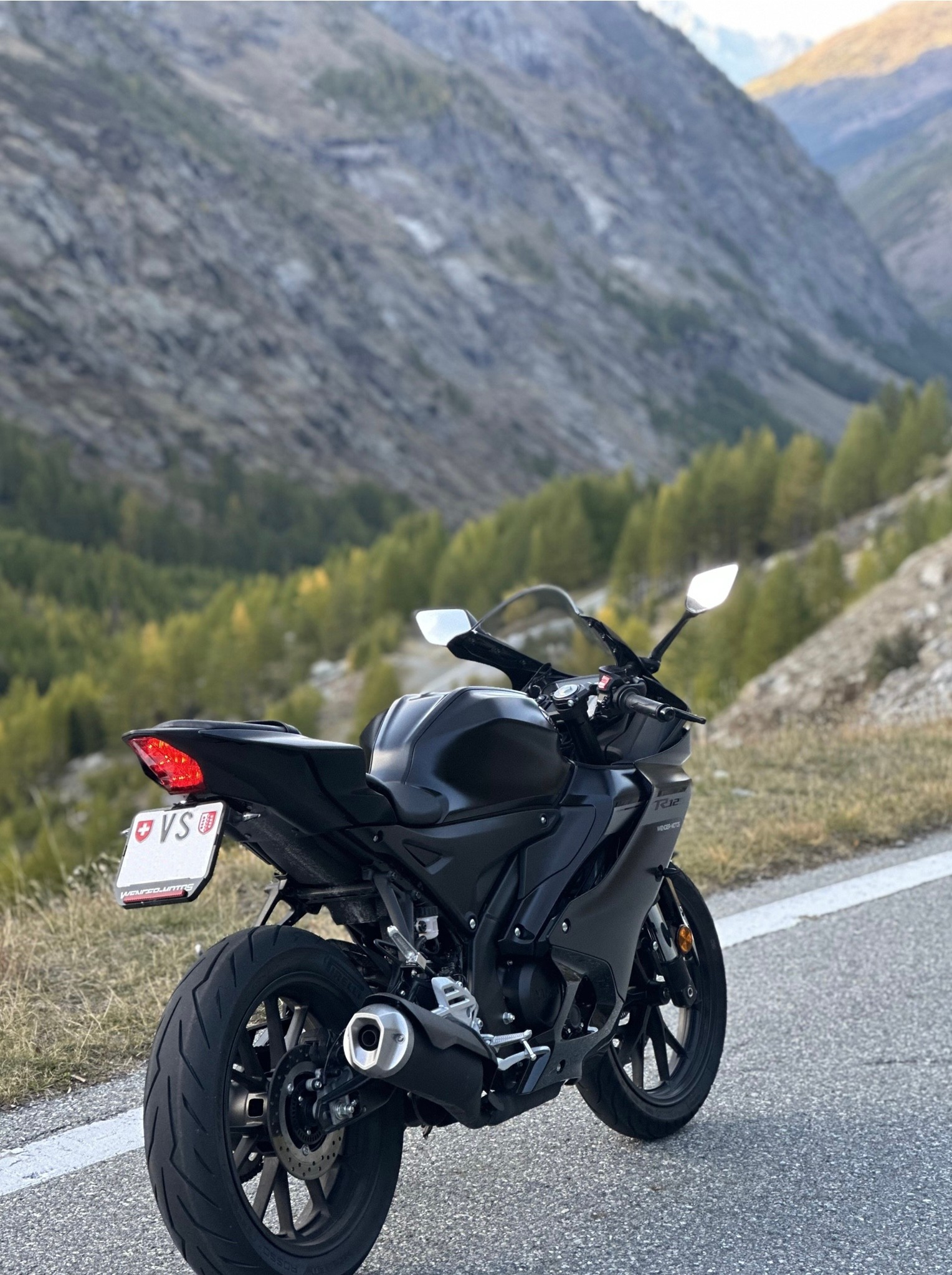 YAMAHA YZF-R 125 ABS-image-5